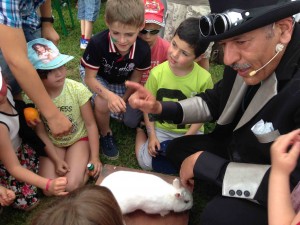 le lapin du magicien et les enfants