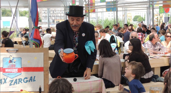 Animation de magie à la Cantine du Voyage à Nantes