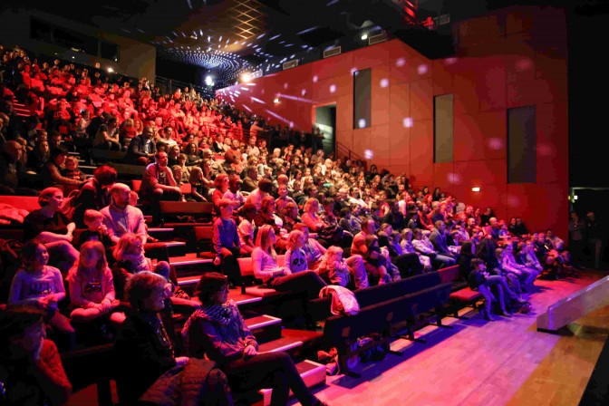 Votre spectacle de NOEL pour CE et Ecole Copy